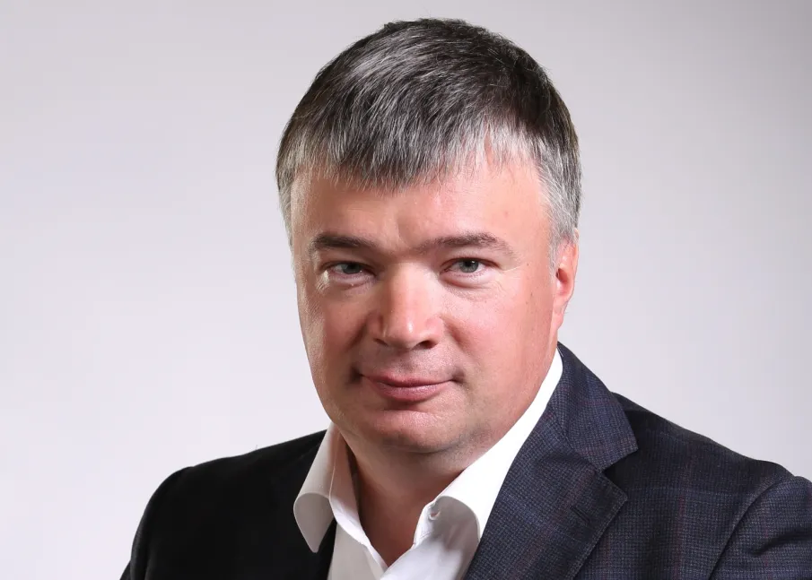 Поздравление с 8 марта депутата Госдумы ФС РФ Артема Кавинова